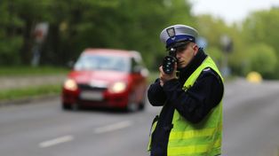Ponad 5 tys. policjantów na drogach. Przypomnienie limitów prędkości