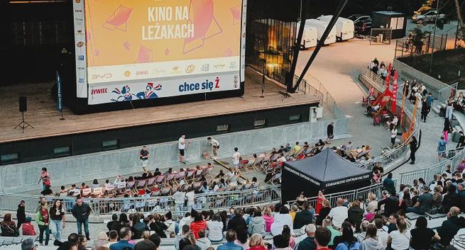 Elektryczna rewolucja podczas Kina na Leżakach 2025