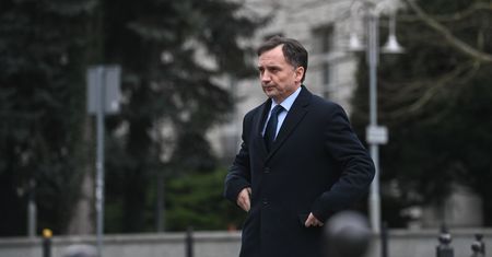 Luksusowa dzielnica, prywatna szkoła. Rodzina Ziobry żyje w Brukseli