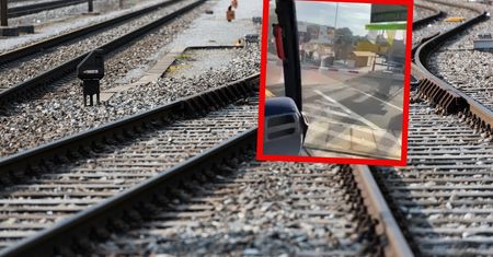 Uczniowie wszystko nagrywali. Nowe doniesienia ws. utknięcia autobusu