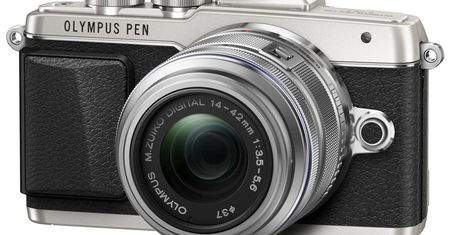 Olympus PEN E-PL7 - elegancki bezlusterkowiec do zdjęć selfie