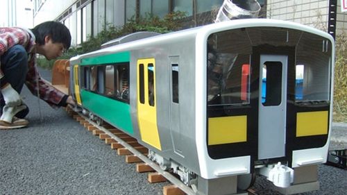 Niesamowity pociąg z silnikiem turbospalinowym [wideo] 1