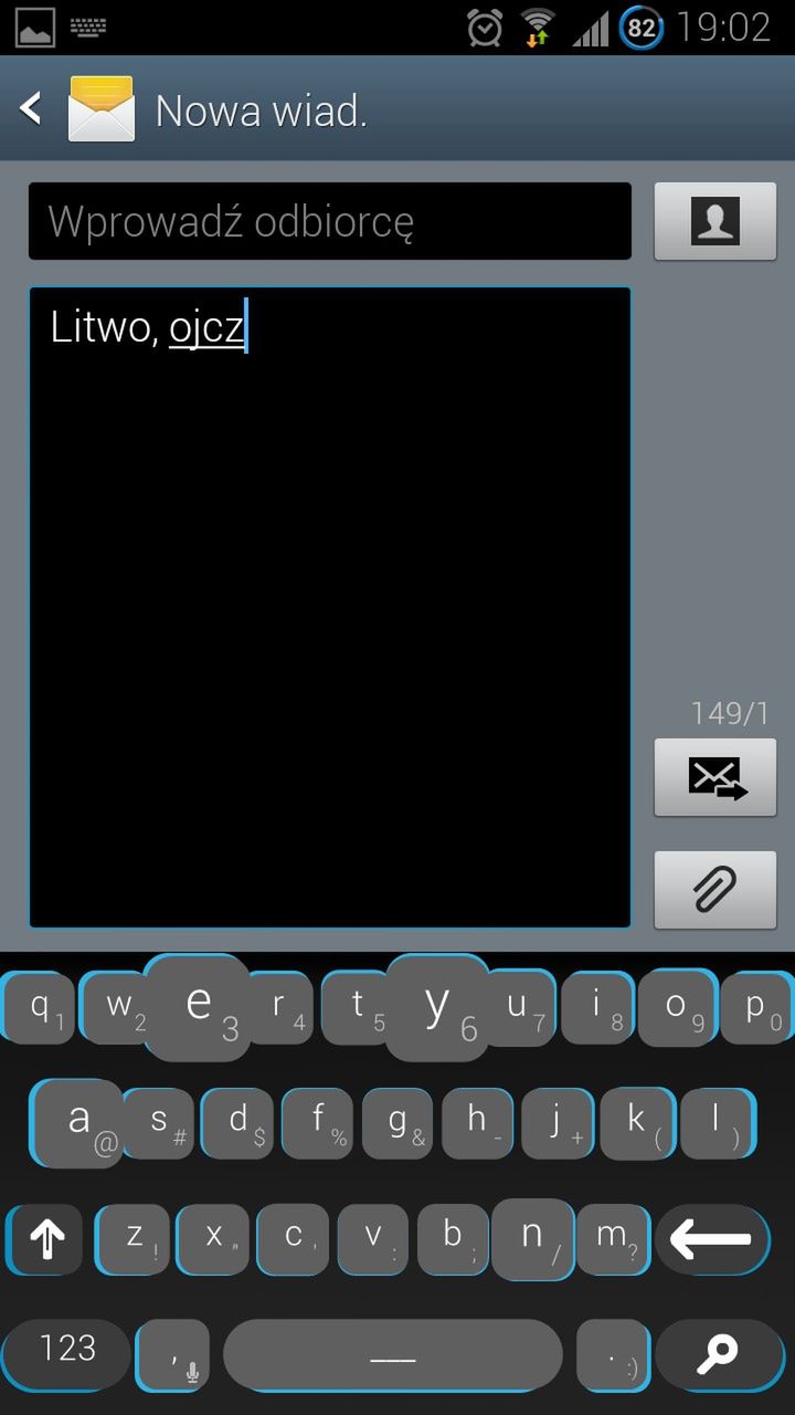 Weekendowy Zestaw Gier i Aplikacji: facebookowy launcher, wygodny Dynamic Keyboard i wciągające Zombie Tsunami 8