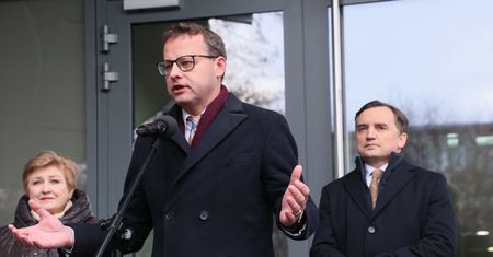 "Kara śmierci dla zwyrodnialców". Ostre słowa wiceministra