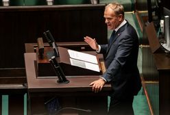 Będą musieli oddać 800 plus. Tusk mówi o 52 tys. osób