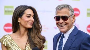 George Clooney rozdał przyjaciołom 14 mln dolarów. Pieniądze przewiózł starym vanem