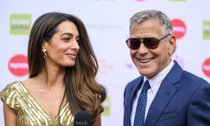 George Clooney rozdał przyjaciołom 14 mln dolarów. Pieniądze przewiózł starym vanem