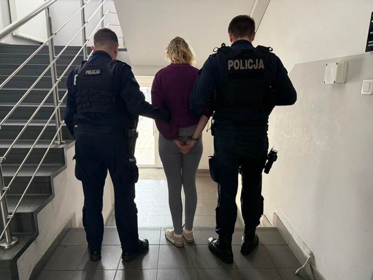 Poznań: Pobite niemowlę trafiło do szpitala. Młodzi rodzice aresztowani za znęcanie się nad dzieckiem