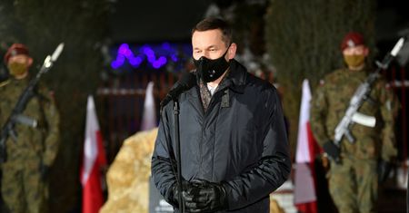 Morawiecki w Katowicach: "Będzie można tu zrobić szczepionkę"