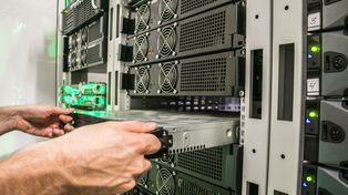 Dąbrowa Górnicza: Gigantyczna inwestycja w Zagłębiu za 2 miliardy złotych. Kupili działkę, a teraz wybudują wielkie data center z magazynem energii