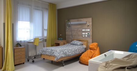 Wrocław. Milion złotych wsparcia dla szpitala przy Kamieńskiego. Pojawił się nowy sprzęt i odnowiono sale
