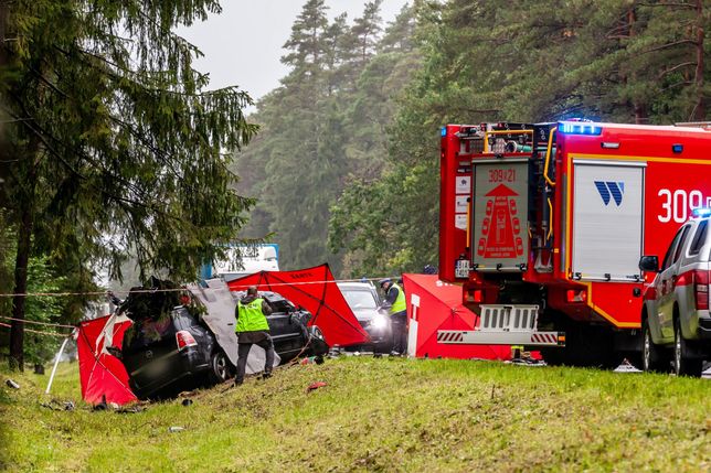 Tatarowce. Tir zmiażdżył osobówkę