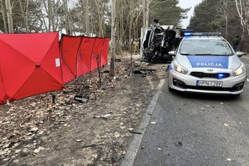 Tragiczny wypadek w Chałupach. Zginęła 50-letnia pielęgniarka