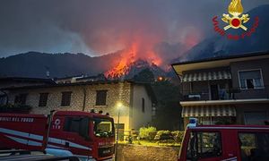 Wielki pożar nad jeziorem Garda. Ewakuacja turystów