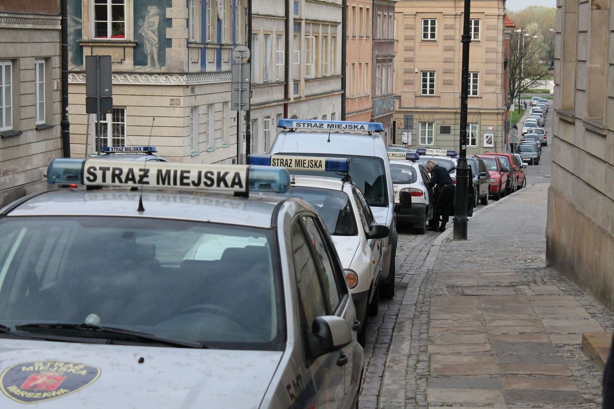 Premia zamiast dymisji dla szefa straży miejskiej