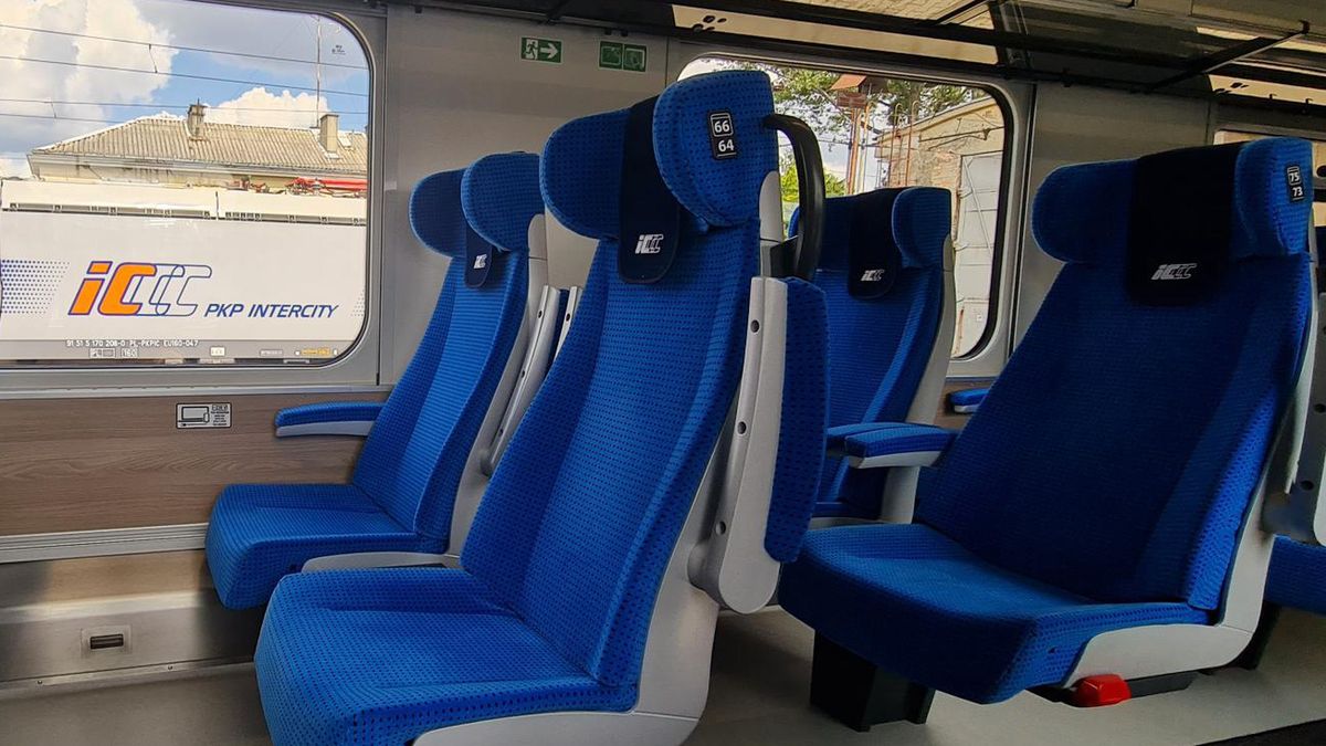 Zmodernizowany wagon PKP Intercity