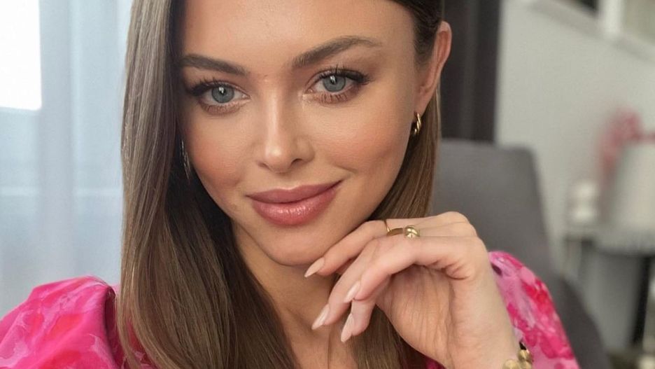 Joanna Opozda w eleganckiej stylizacji