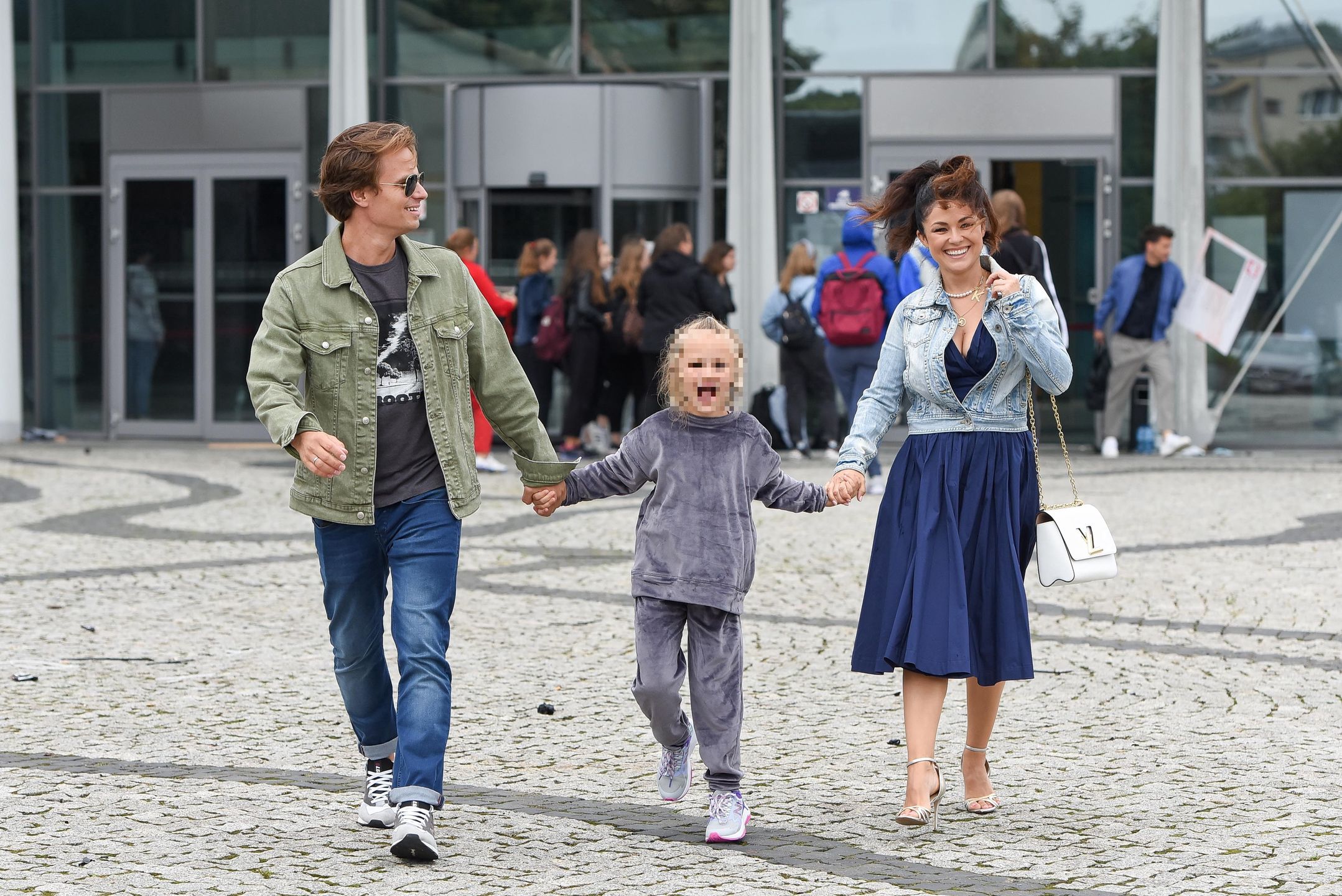 Marcin Hakiel przyjechał po Kasię Cichopek do pracy