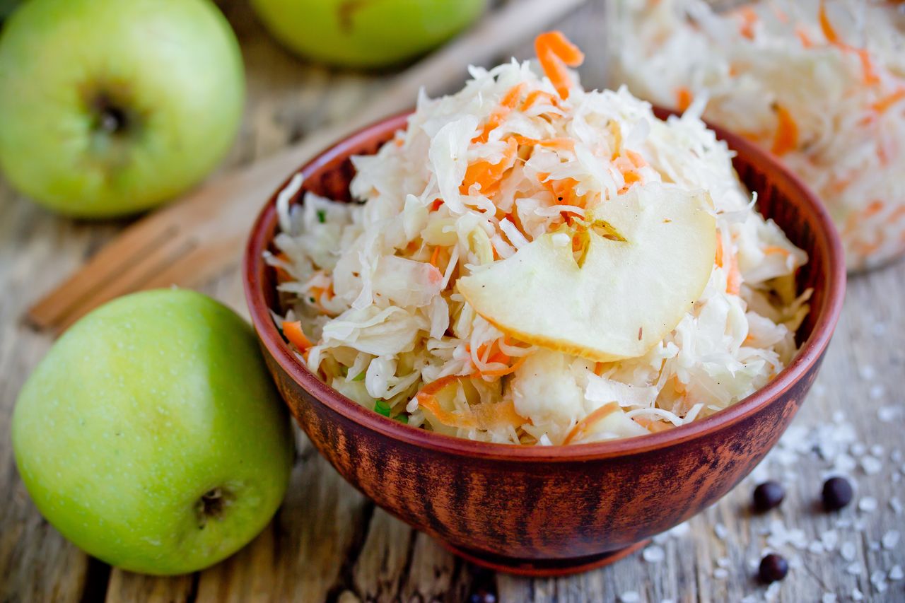 Coleslaw with white cabbage, carrot and apple