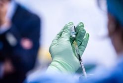 Wielka Brytania. Testy podawania dwóch różnych szczepionek rozszerzone