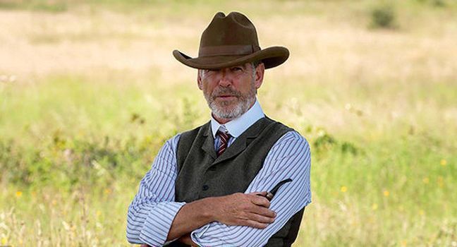 Pierce Brosnan potentatem z Teksasu w serialu "The Sons"