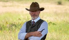 Pierce Brosnan potentatem z Teksasu w serialu "The Sons"