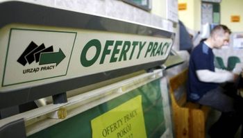 Etat się nie opłaca. Coraz więcej osób wybiera projekty i niezależność
