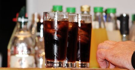 Jak 30 dni bez alkoholu wpływa na organizm? Korzyść dla wątroby, serca, mózgu