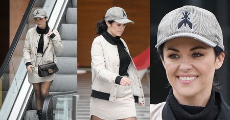 Katarzyna Cichopek samotnie opuszcza studio "PnŚ". Na widok paparazzi jej strapioną twarz ROZJAŚNIŁ UŚMIECH (ZDJĘCIA)
