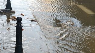 Łódź: Utrudnienia w ruchu przez awarie sieci wodociągowych