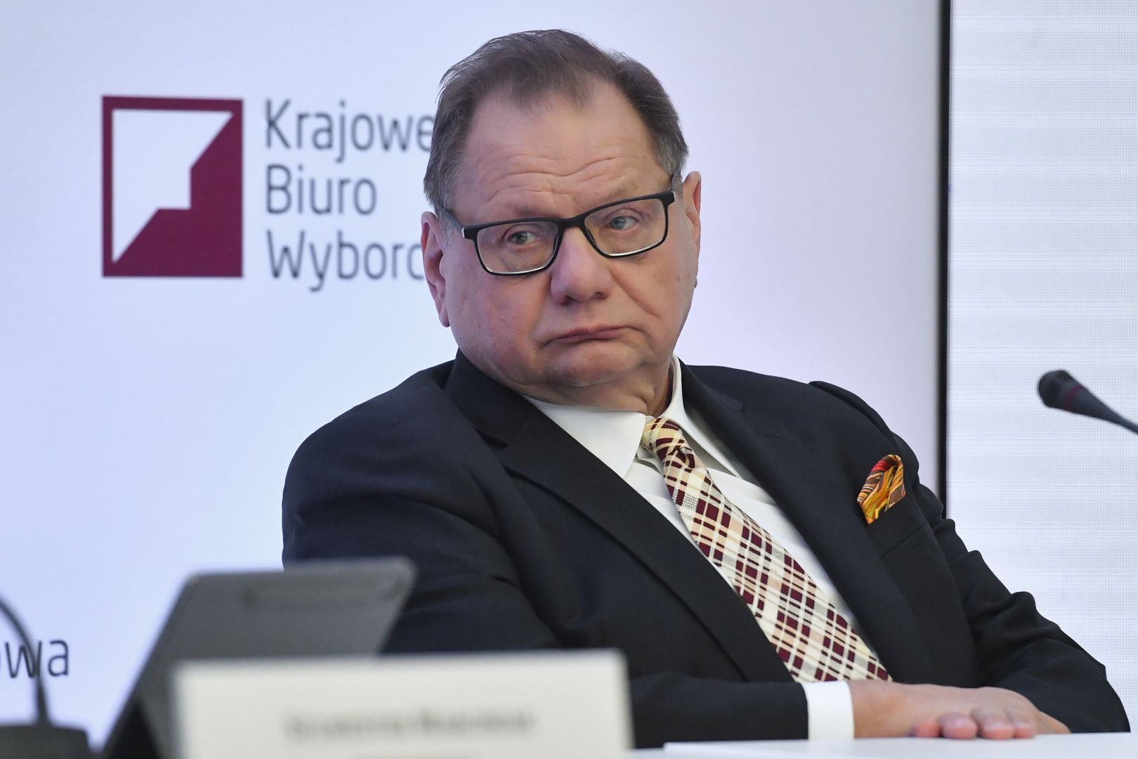 Warszawa, 01.06.2025. Wybory Prezydenta RP - II tura. Członek PKW Ryszard Kalisz na konferencji PKW, 1 bm. w Warszawie. Trwa głosowanie w II turze wyborów Prezydenta RP. Do jego zakończenia obowiązuje cisza wyborcza. (aldg) PAP/Piotr Nowak