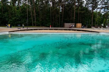Zewnętrzny basen w Słupcy zamknięty. Woda nie spełnia jeszcze parametrów