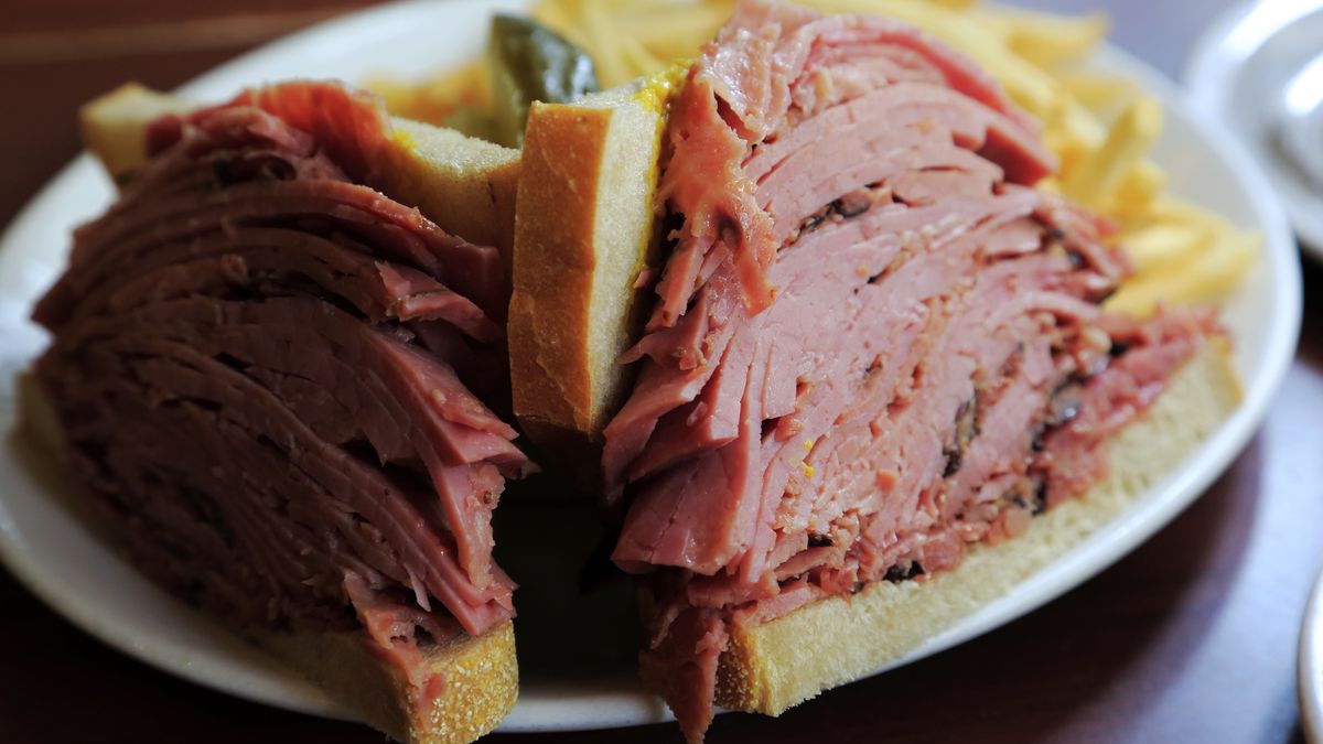 Montreal style smoked meat sandwichBruce Yuanyue Bi