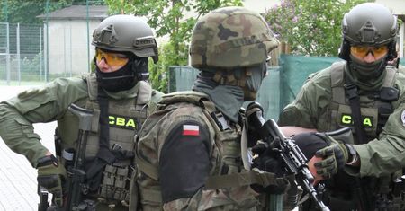 Korupcja w Świnoujściu w grze 18 mln zł.  CBA zatrzymało przedstawiciela spółki