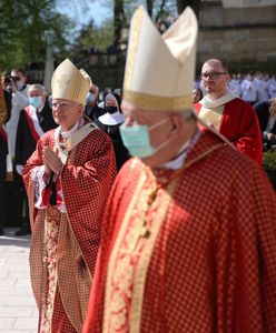 Kraków. Tłumy wiernych na mszy na Skałce (ZDJĘCIA)