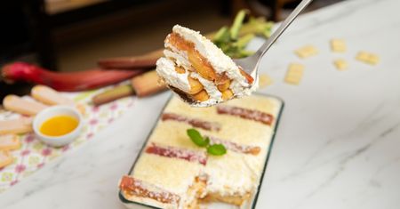 Rabarbarowe tiramisu to moje najnowsze odkrycie. Mogłabym jeść je na okrągło