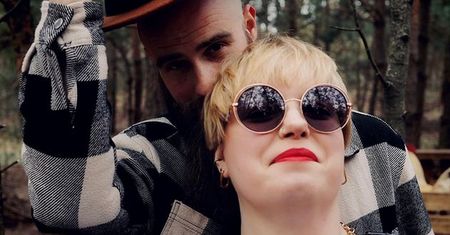 Mama ratuje jedzenie ze śmietników. "Wstydziłabym się, gdybym kradła"