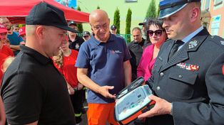 Powiat gorlicki: Defibrylatory AED na remizach OSP dzięki Budżetowi Obywatelskiemu Małopolski