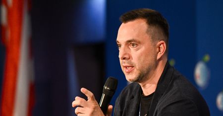 Były doradca Zełenskiego kpi. "Musimy wypowiedzieć wojnę Polsce"