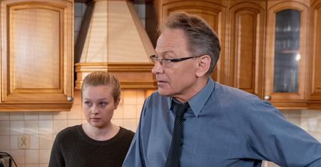 Borkowski tłumaczy, jak wygląda teraz praca na planie serialu. Pandemia dyktuje warunki