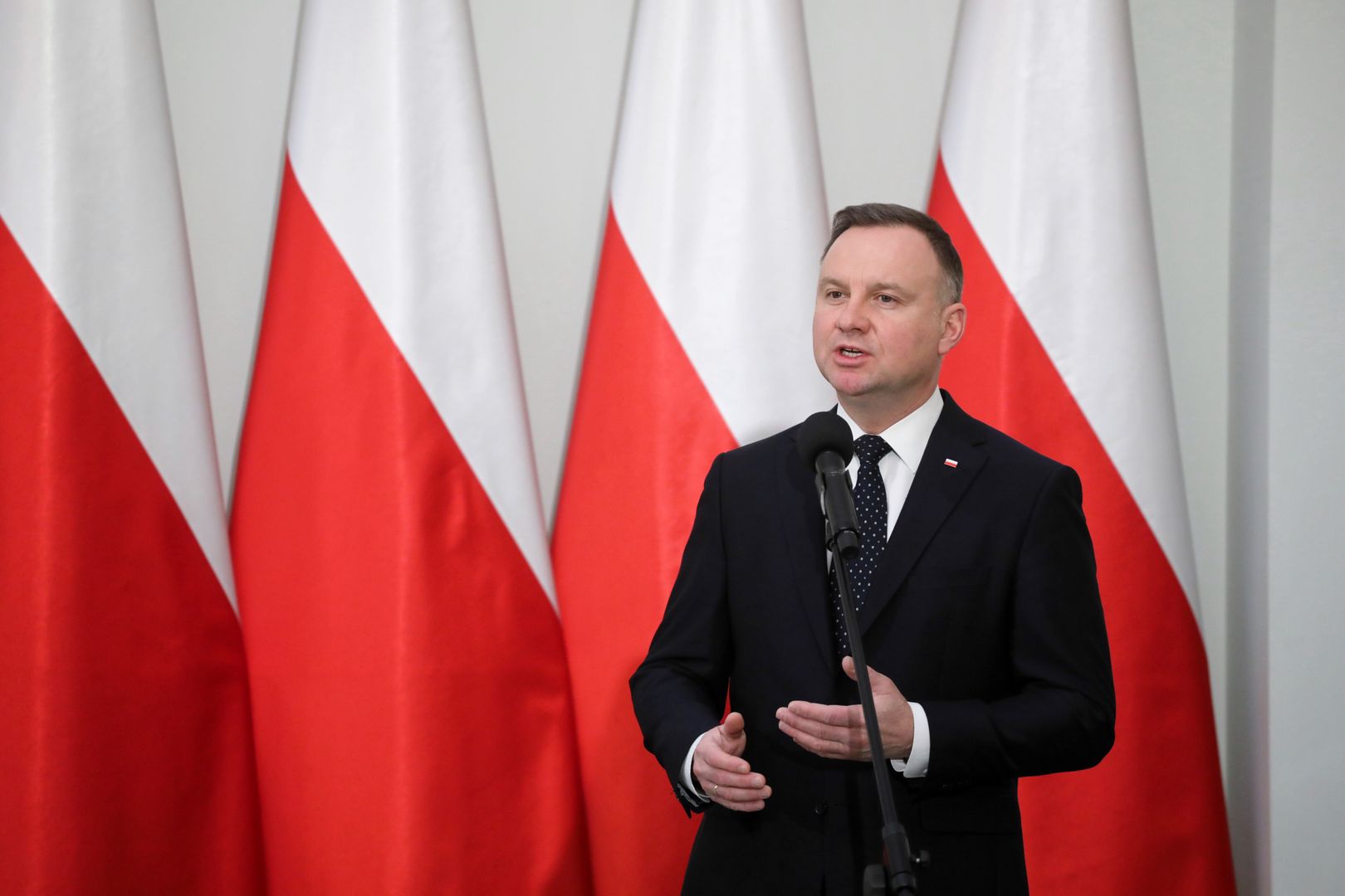 Warszawa, 18.01.2022. Prezydent RP Andrzej Duda wziął udział w spotkaniu z przedstawicielami kościołów i związków wyznaniowych, obecnych w Polsce oraz Komisji Wspólnej Rządu i Mniejszości Narodowych i Etnicznych, 18 bm. w Pałacu Prezydenckim w Warszawie, 18 bm. (aldg) PAP/Wojciech Olkuśnik