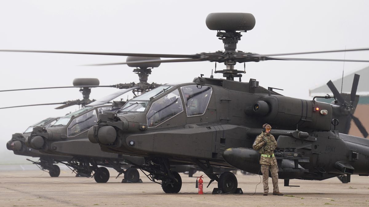 Według "WSJ" w działaniach w cieśninie Ormuz biorą udział m.in. śmigłowce Apache - zdjęcie ilustracyjne