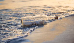 Zaskakujące znalezisko na plaży. "Niektórzy w ten sposób się żegnają"