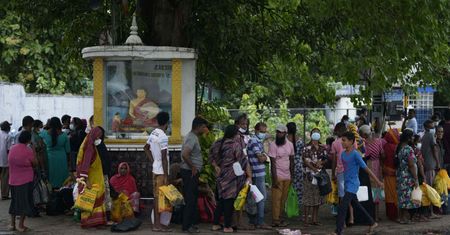 Sri Lanka na krawędzi. Nie spłaci długu, nie ma nawet na paliwo