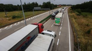 Kobierzyce: Udaremniony przemyt na A4. W wiaderku zamiast fugi, masa kłopotów