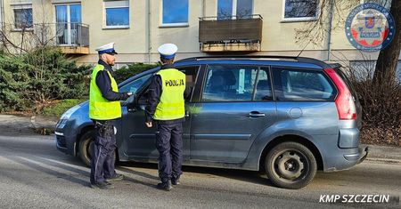 Problem zaczyna się w nocy. Najczęściej występuje w autach z Francji