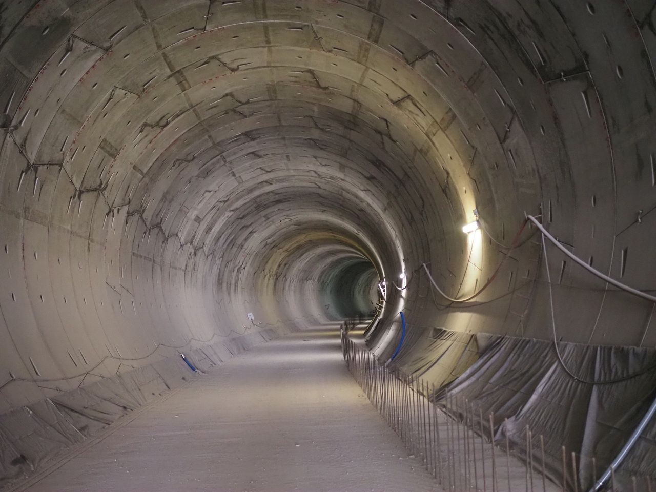 Łódź: Tunel kolejowy pod miastem stał się pułapką dla inwestora i ludzi