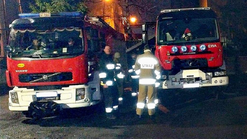 Dwie osoby ranne, ewakuacja. W Zawierciu spłonęło mieszkanie
