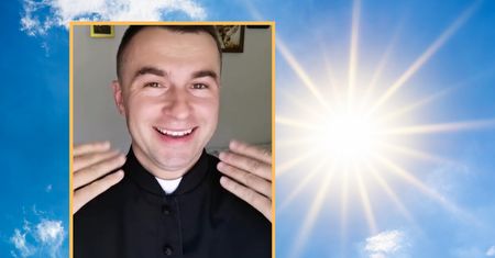 Ksiądz zdradza pewien trik na upały. To robi latem z sutanną
