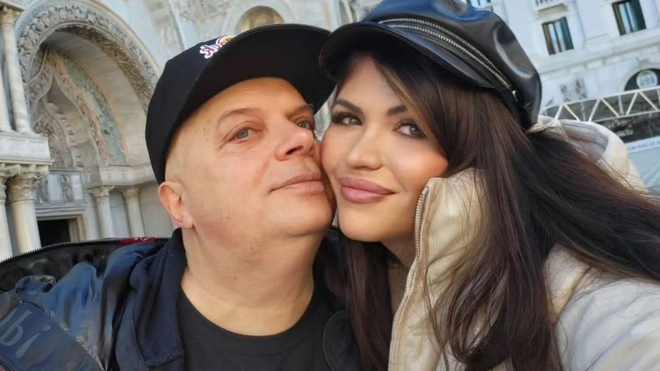 Żona Krzysztofa Skiby zachwyca w bikini